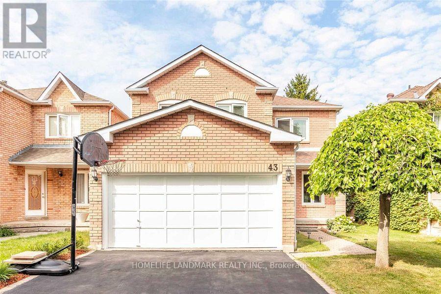43 Carle Crescent Property Photo 1