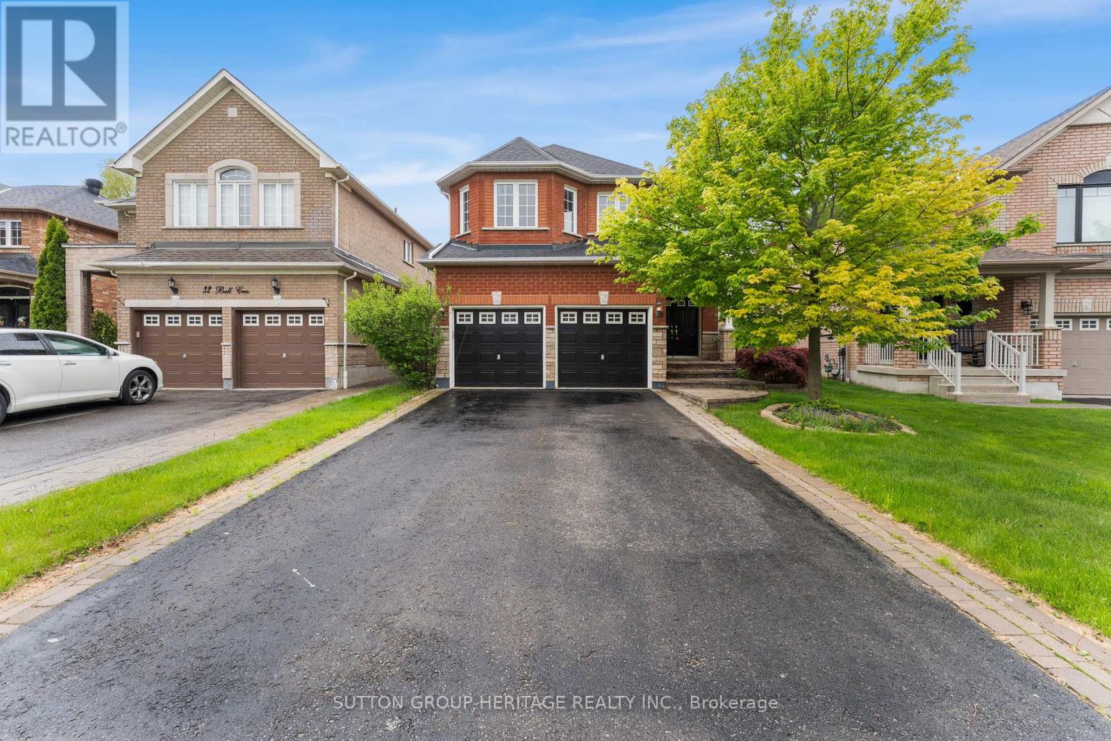 34 BALL CRESCENT Property Photo 1