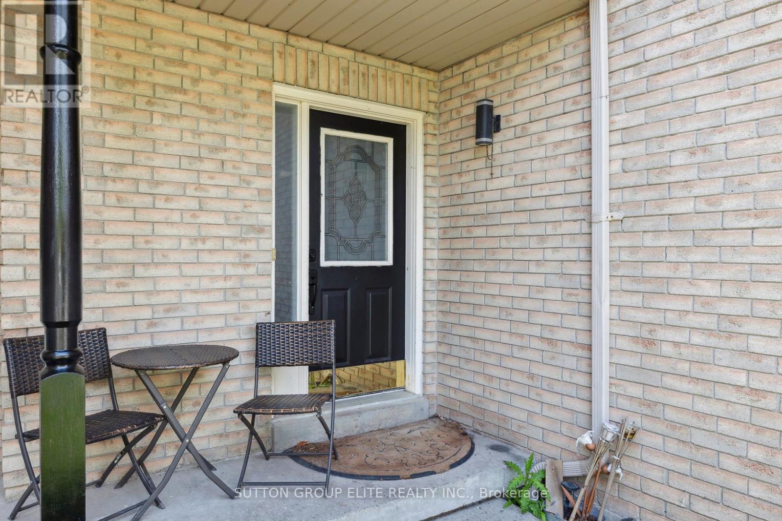 31 PINE GATE PLACE Property Photo 1