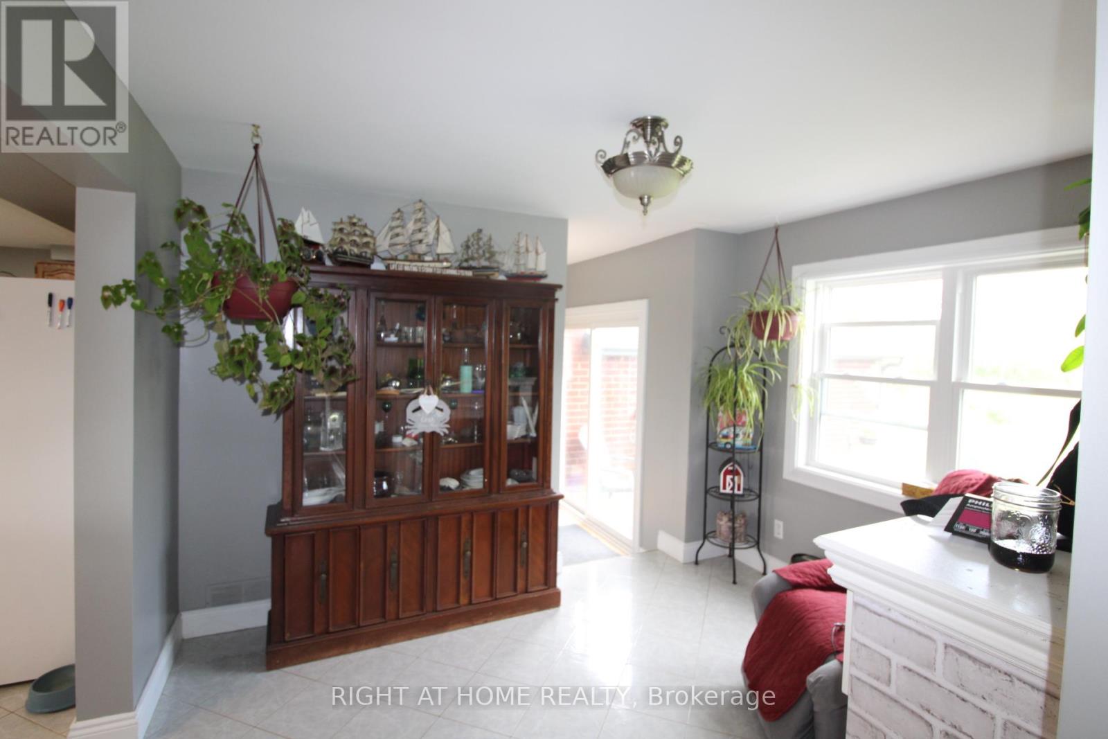 4320 Edgerton Road Property Photo 7