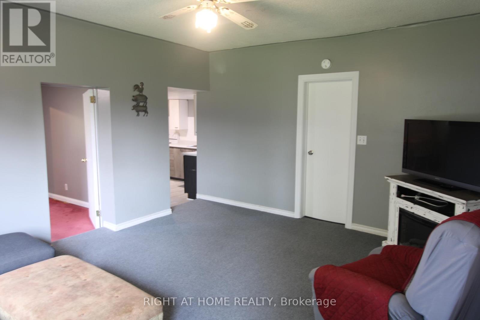 4320 Edgerton Road Property Photo 24