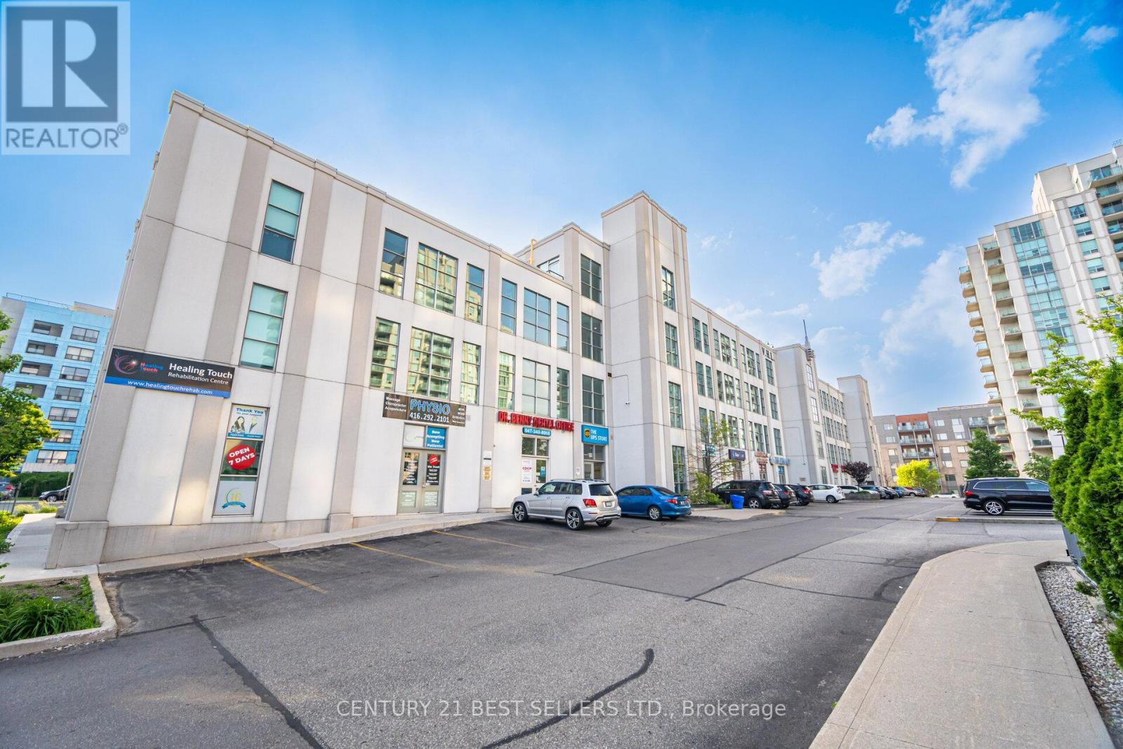 111 - 1585 Markham Road Property Photo 1