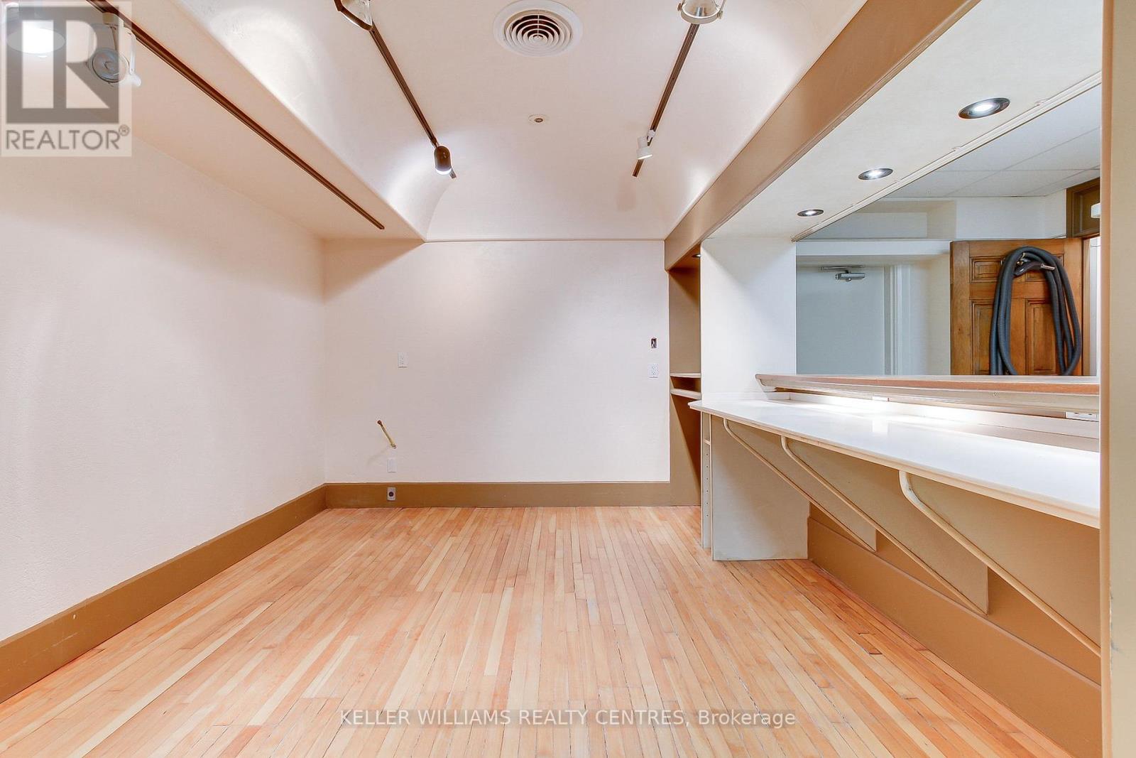 490 Whitevale Road Property Photo 6