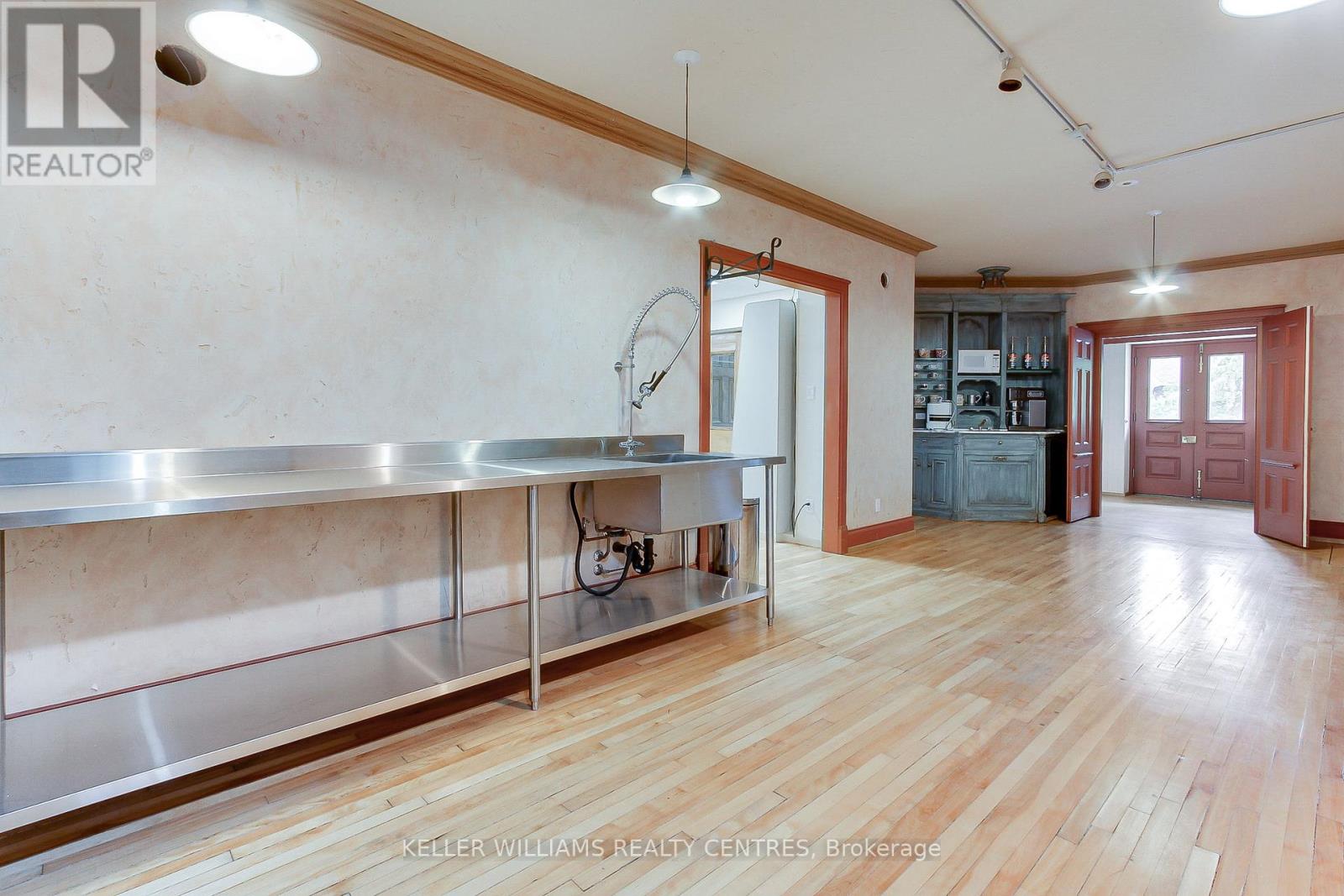 490 Whitevale Road Property Photo 13