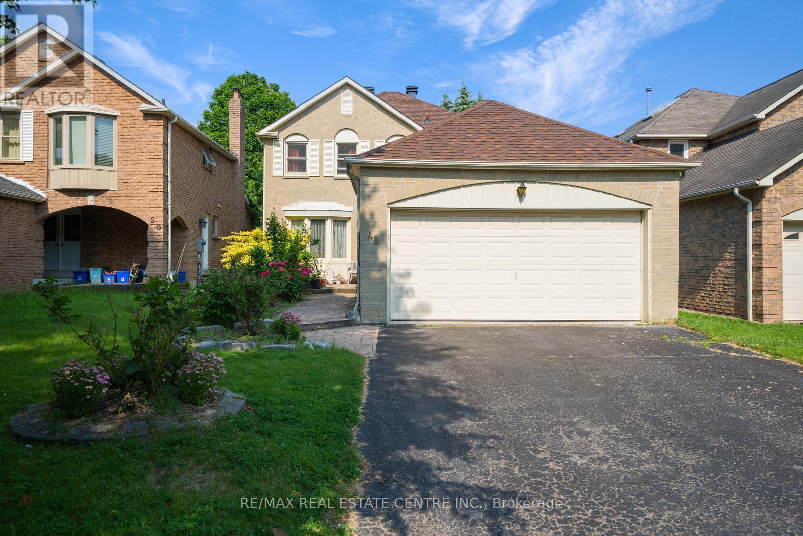 48 Hettersley Drive W Property Photo 1