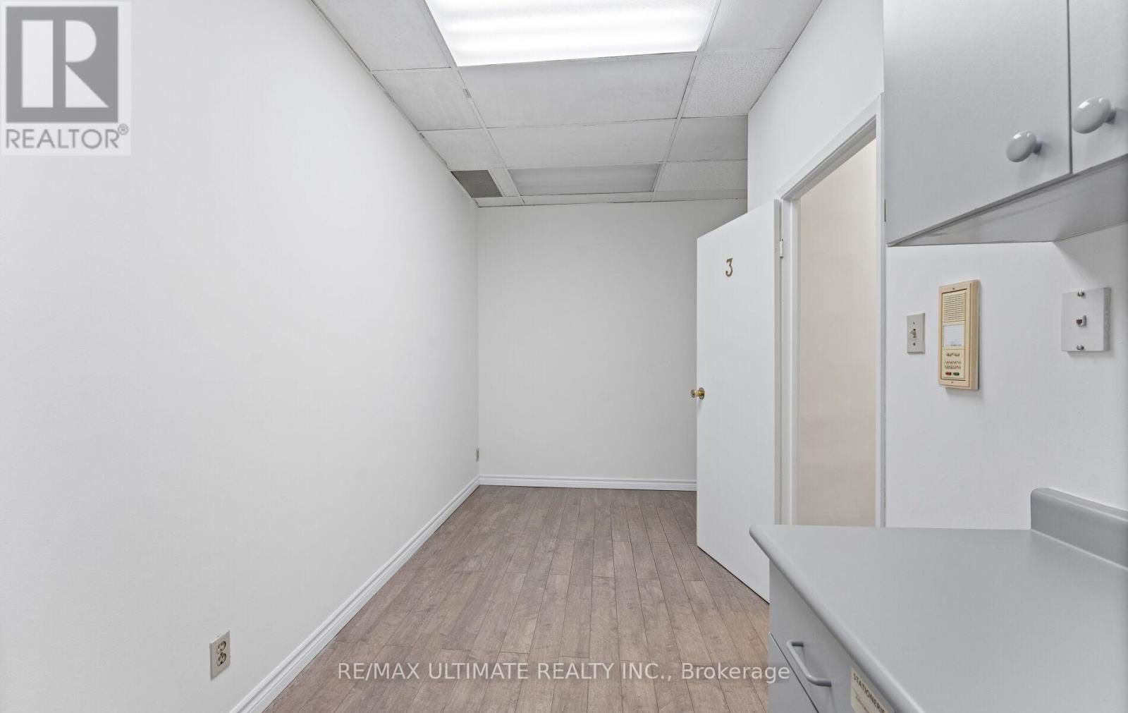Main Floor - 751 Pape Avenue Property Photo 17