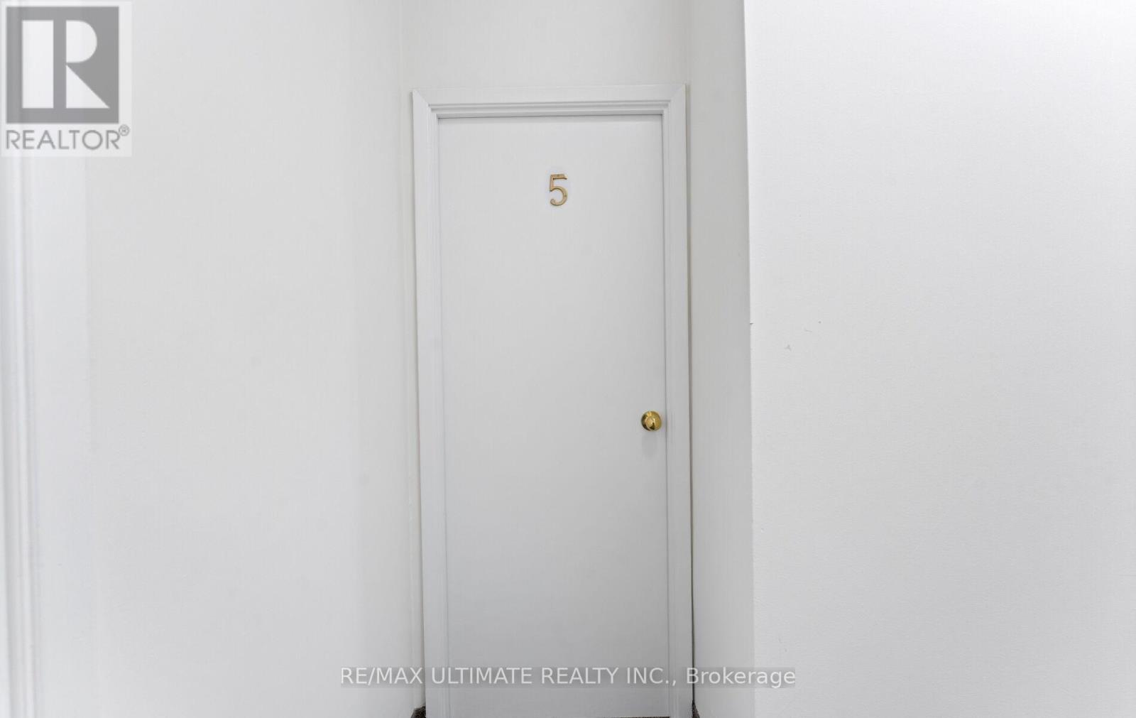 Main Floor - 751 Pape Avenue Property Photo 26