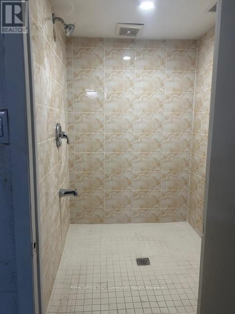 2 - 12 Golden Gate Court Property Photo 9