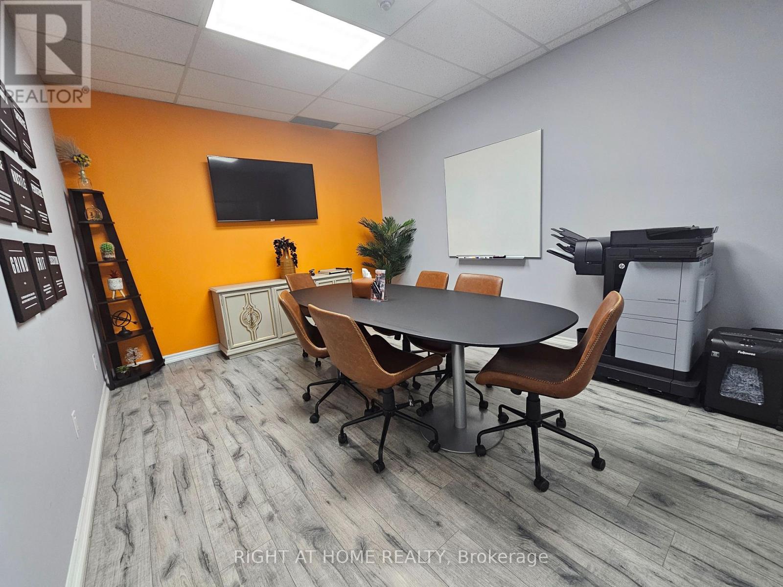 104 - 200 Bond Street W Property Photo 9