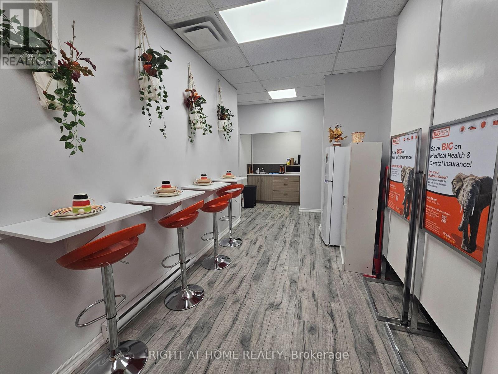 104 - 200 Bond Street W Property Photo 17