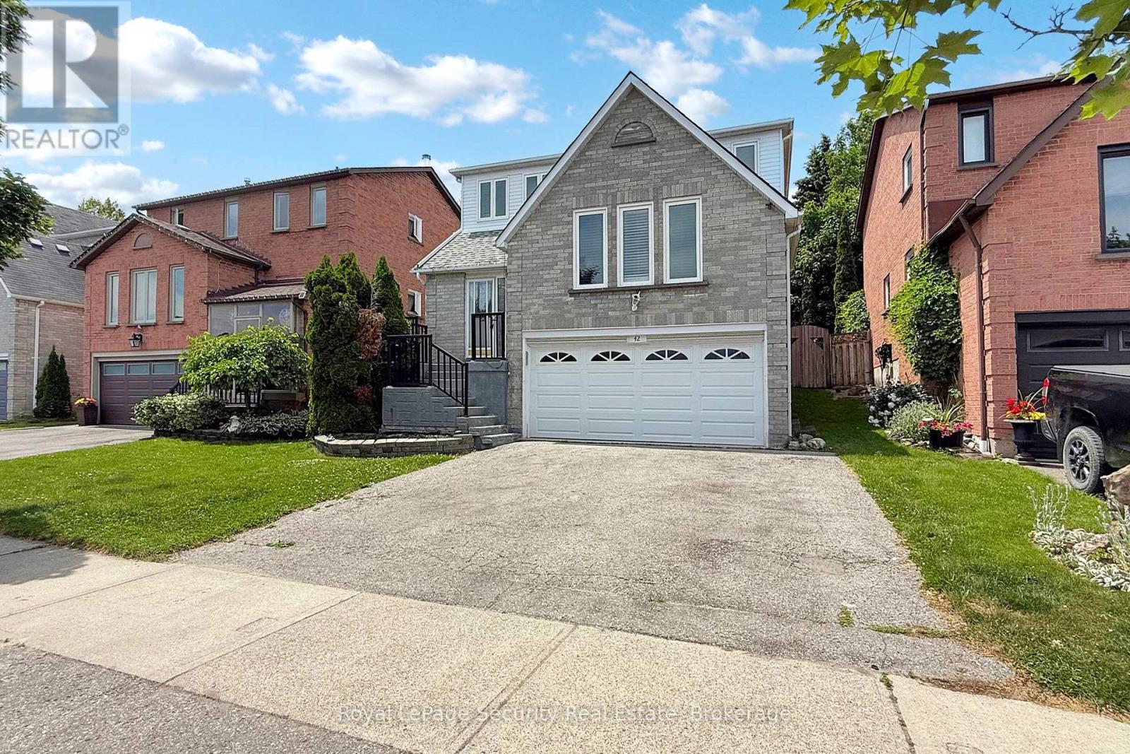 42 Gardiner Drive Property Photo 1