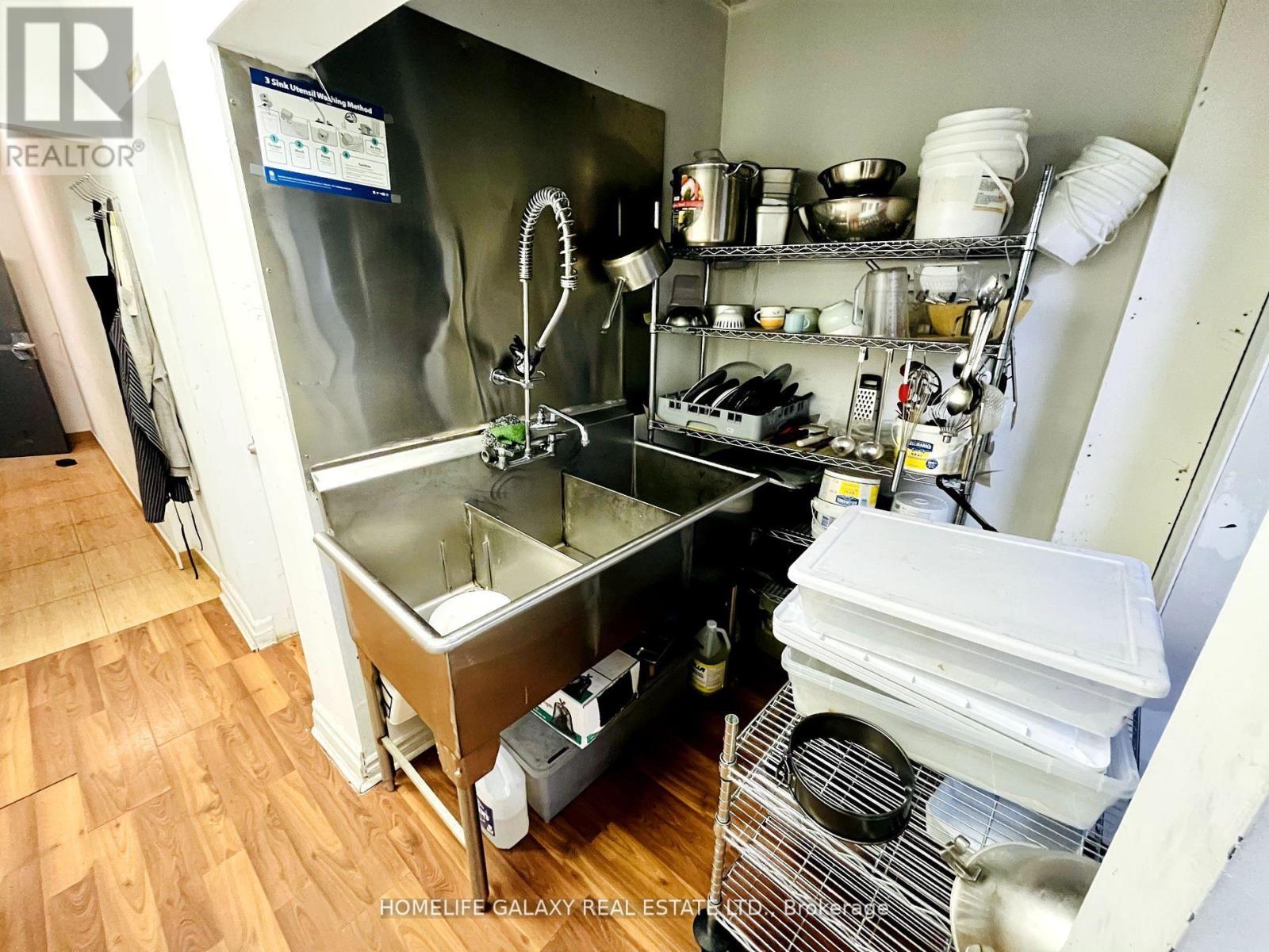 Main - 25 Simcoe Street S Property Photo 17