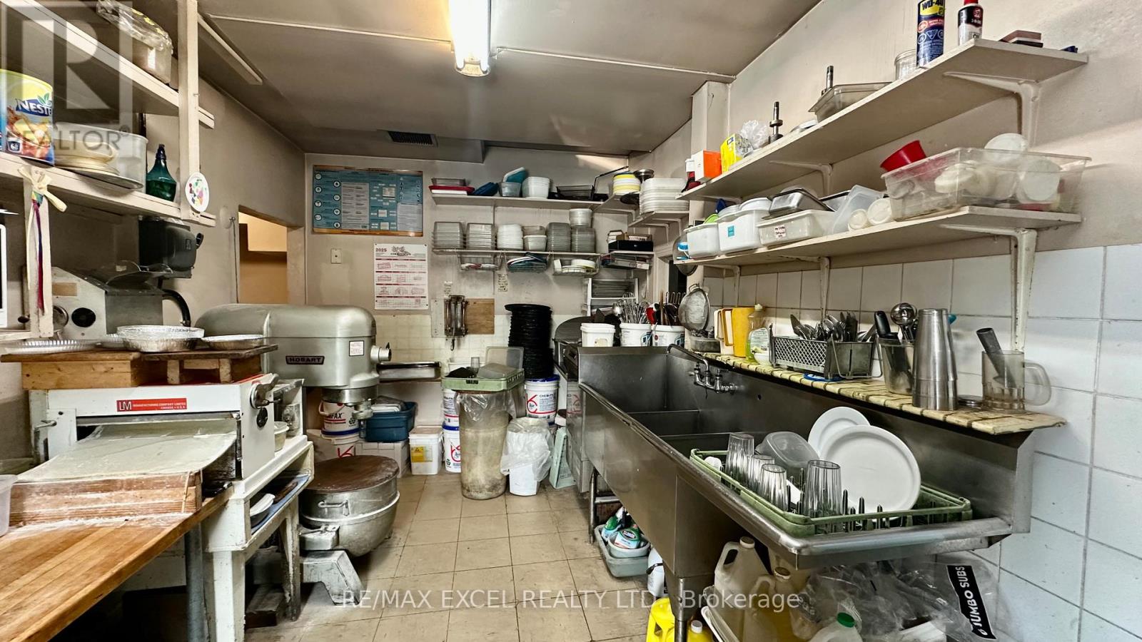 93 Winchester Road E Property Photo 5