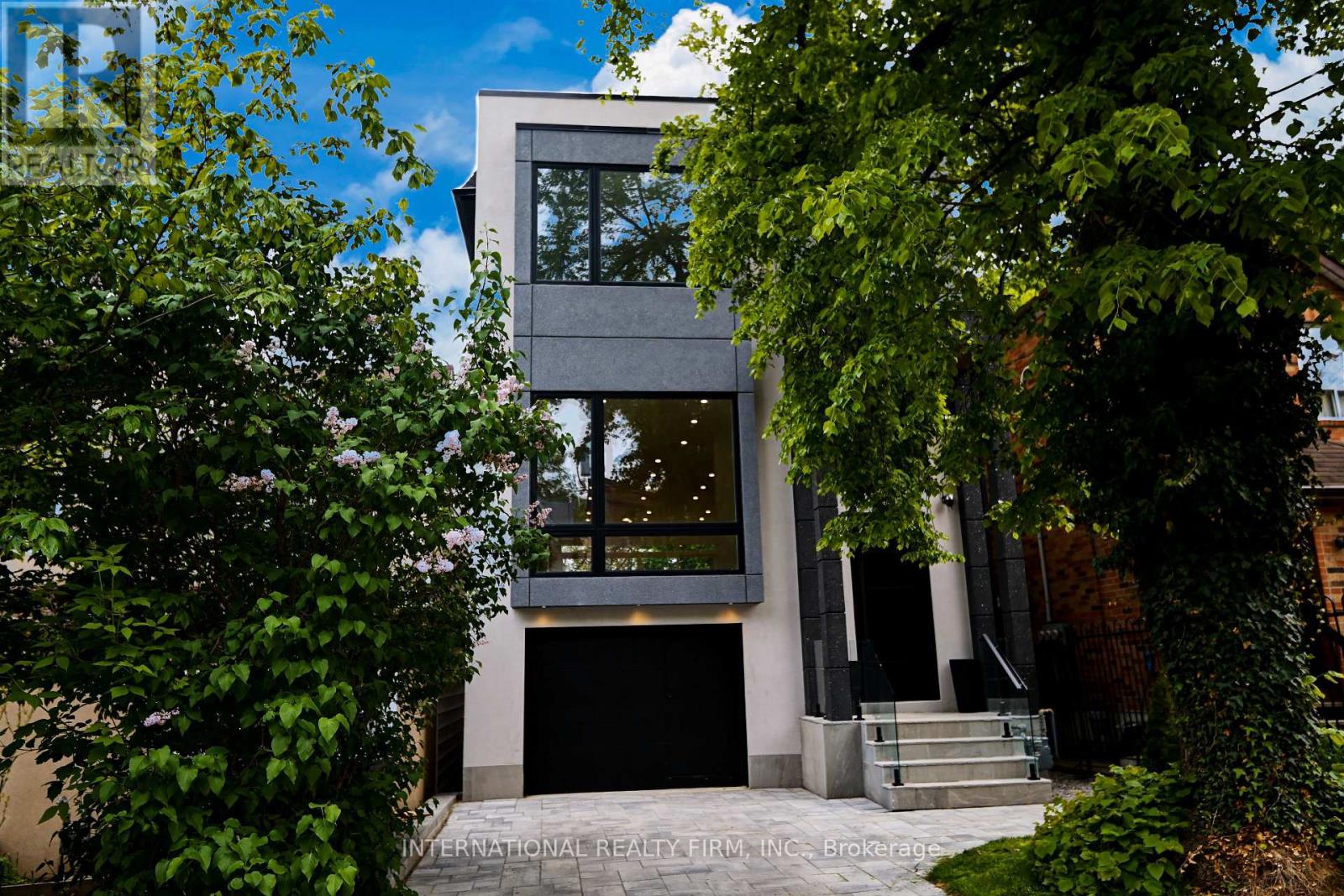19 IVY AVENUE Property Photo 1