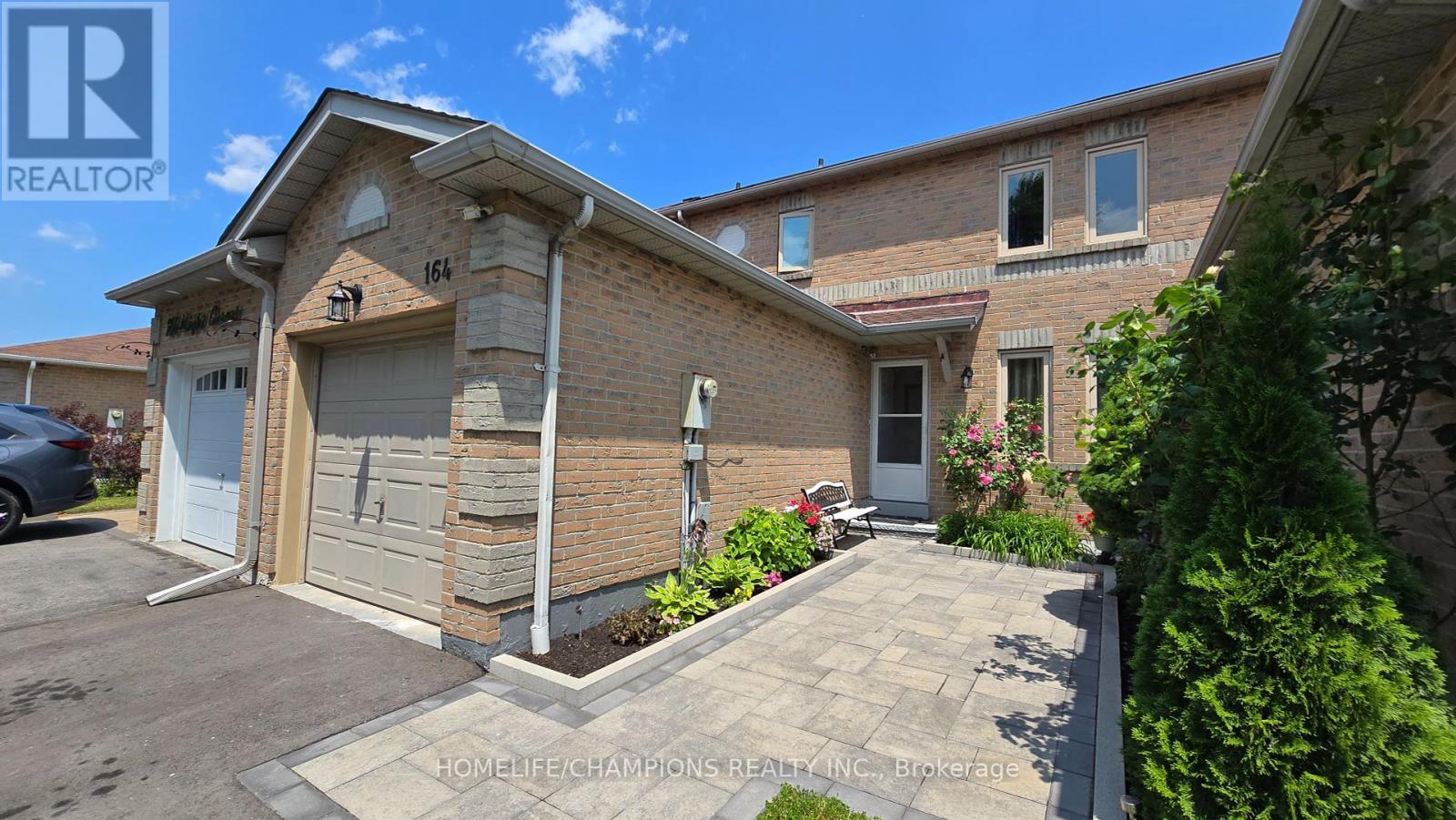 164 Wright Crescent Property Photo 1