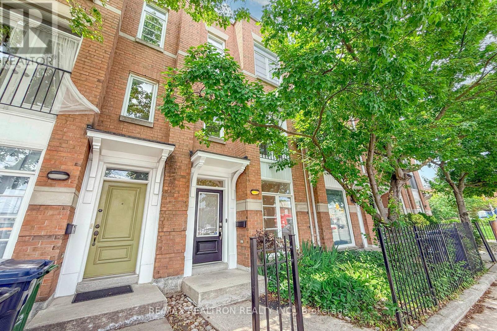 886 Pape Avenue Property Photo 1