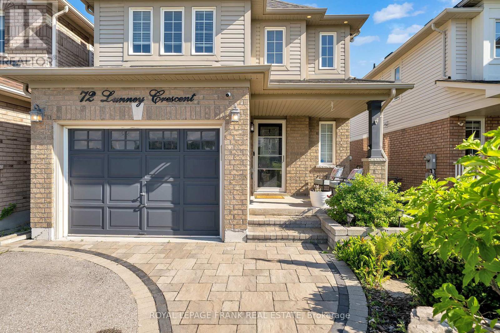 72 Lunney Crescent Property Photo 1