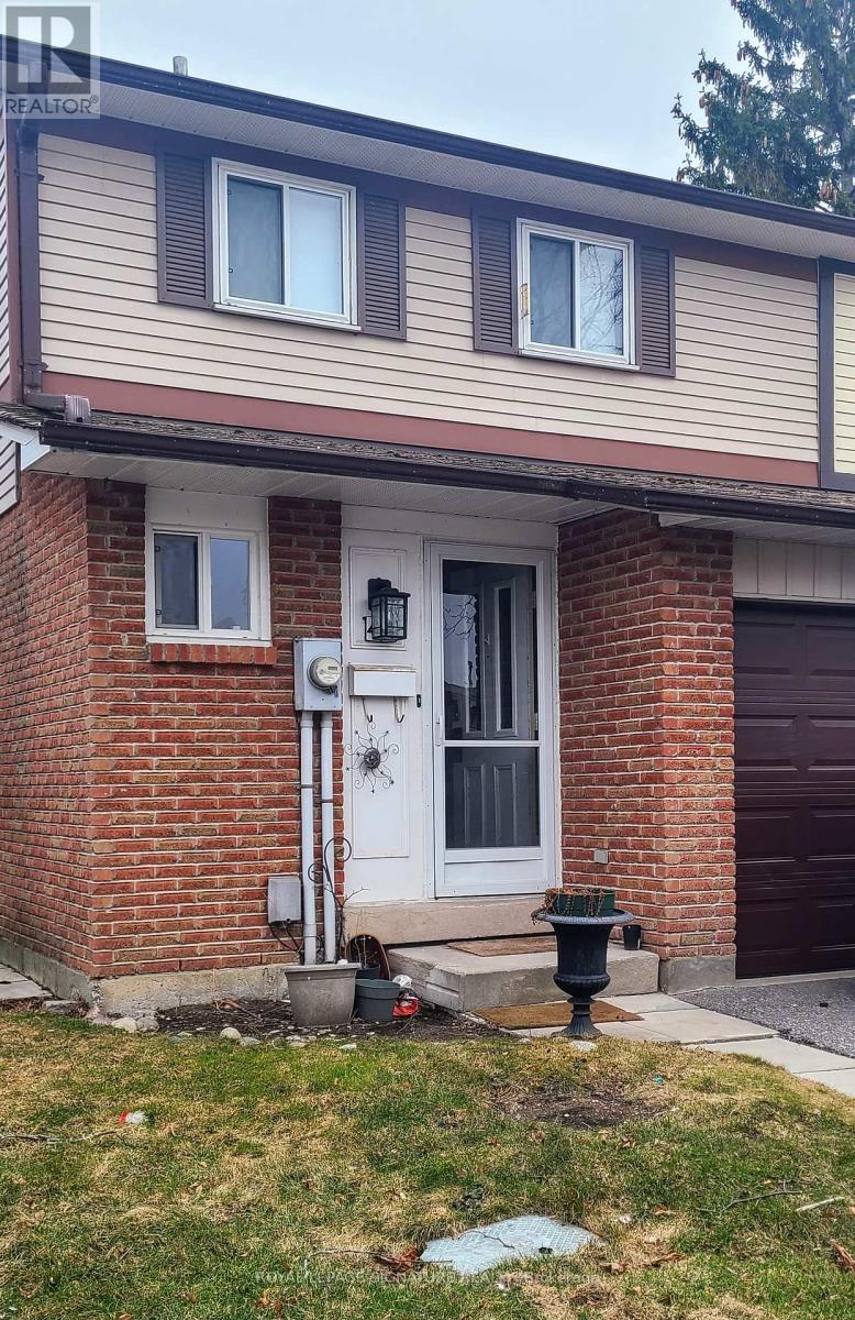 44 Parker Cres Property Photo 1