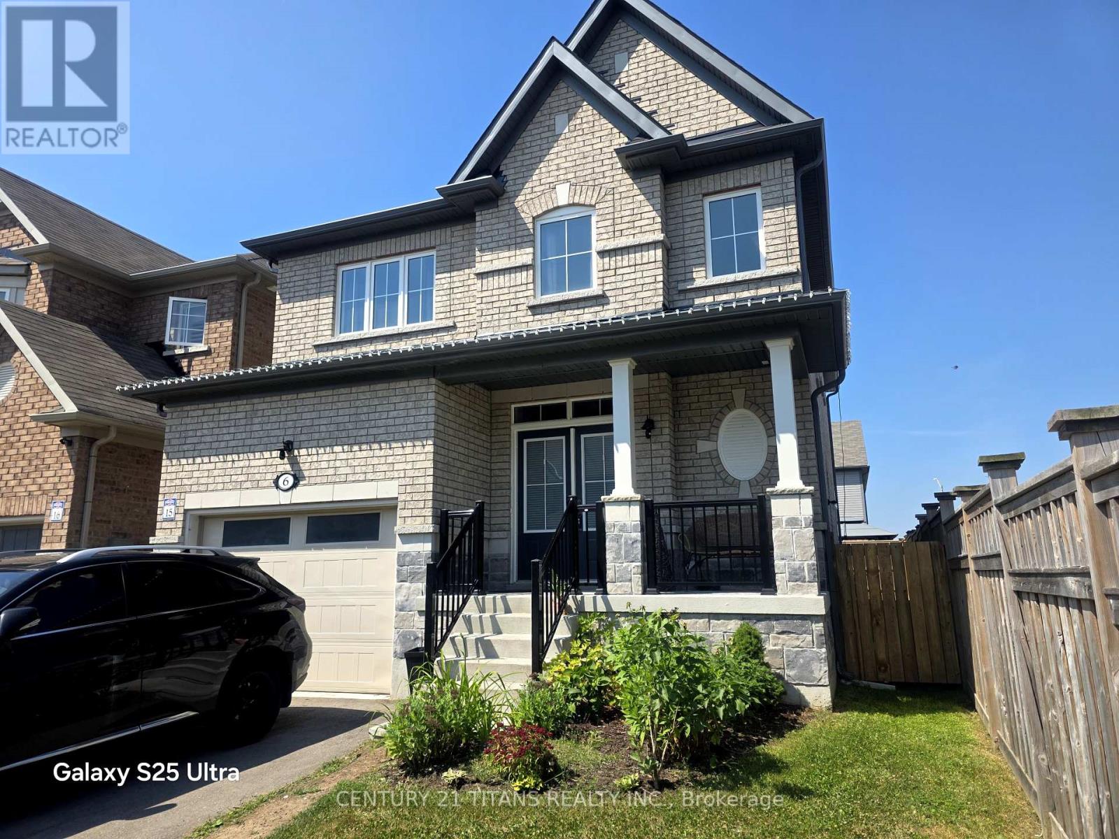 6 Tait Crescent Property Photo 1