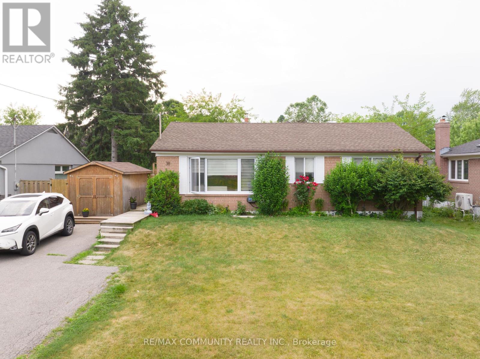 38 Hiley Avenue Property Photo 1