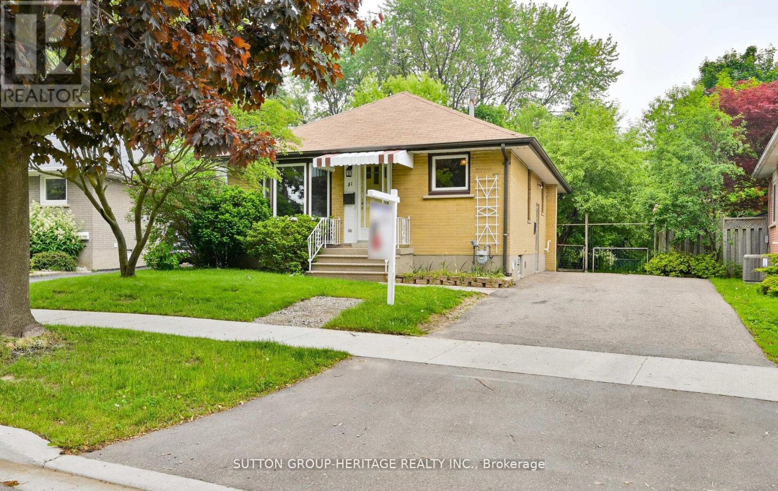 51 Admiral Road Property Photo 1