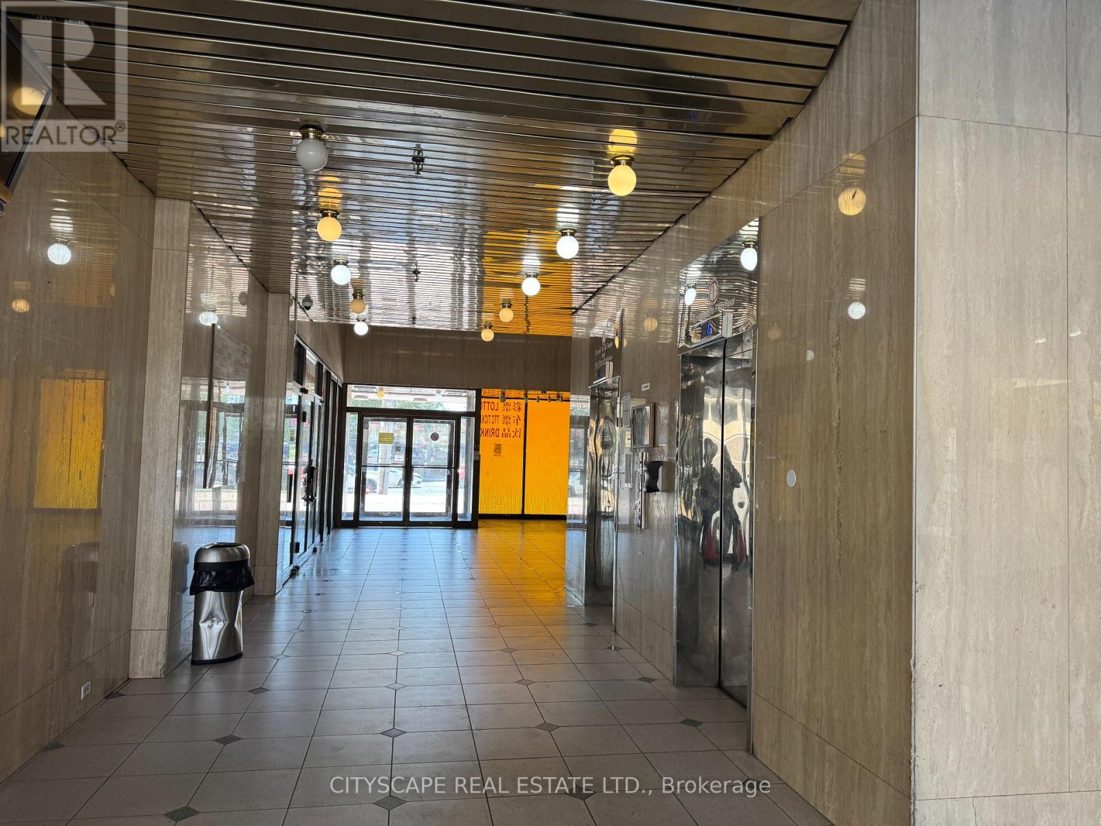11,12 - 4002 Sheppard Avenue E Property Photo 2