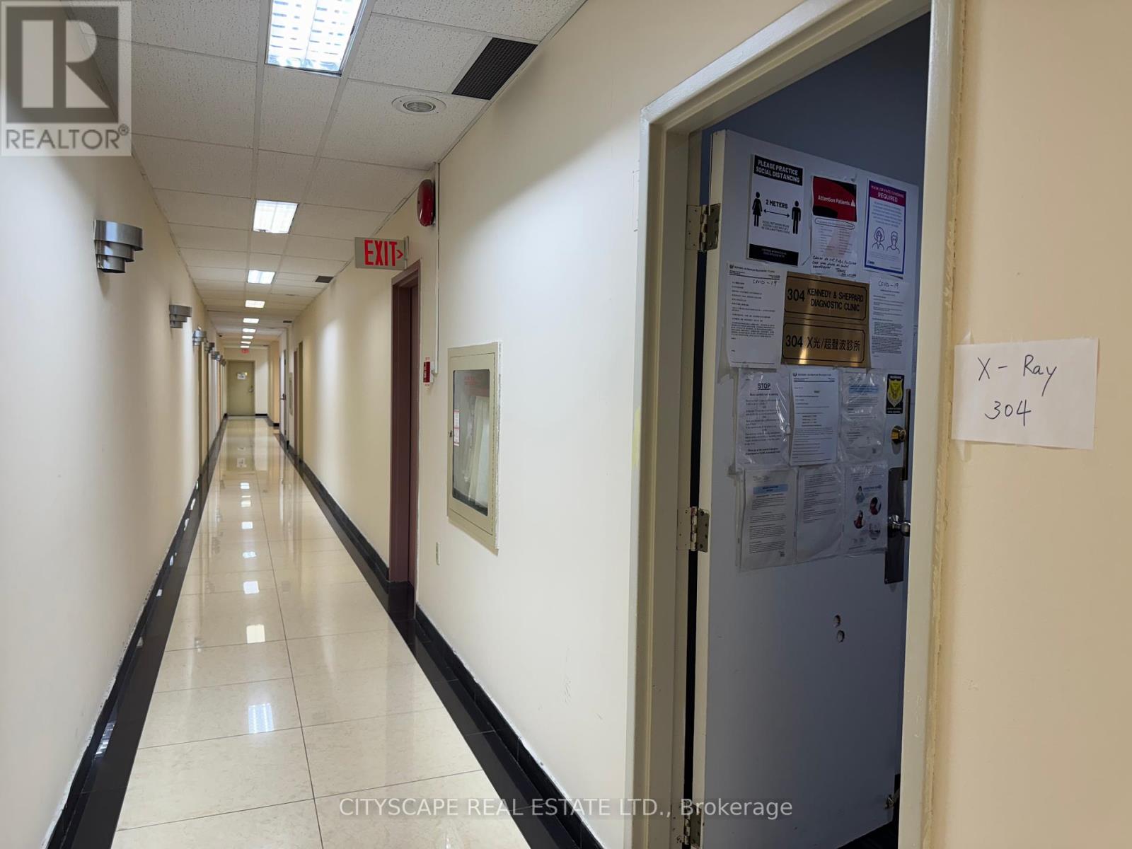 11,12 - 4002 Sheppard Avenue E Property Photo 4