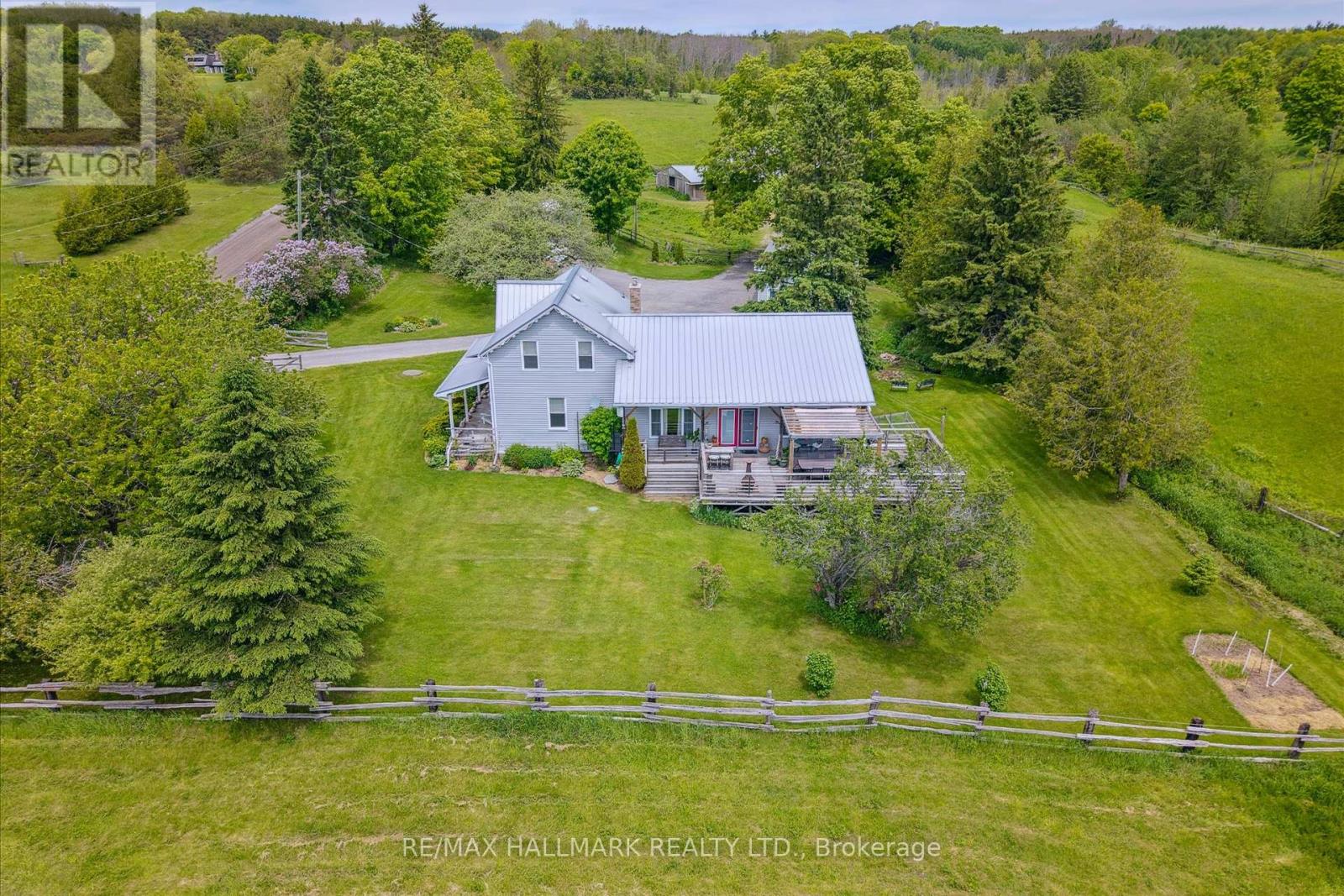 8473 Mercer Road Property Photo 2