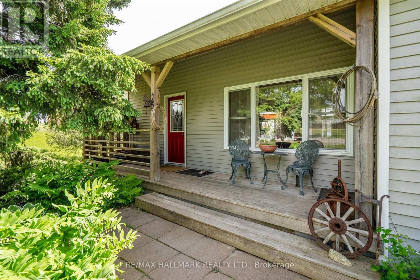 8473 Mercer Road Property Photo 4