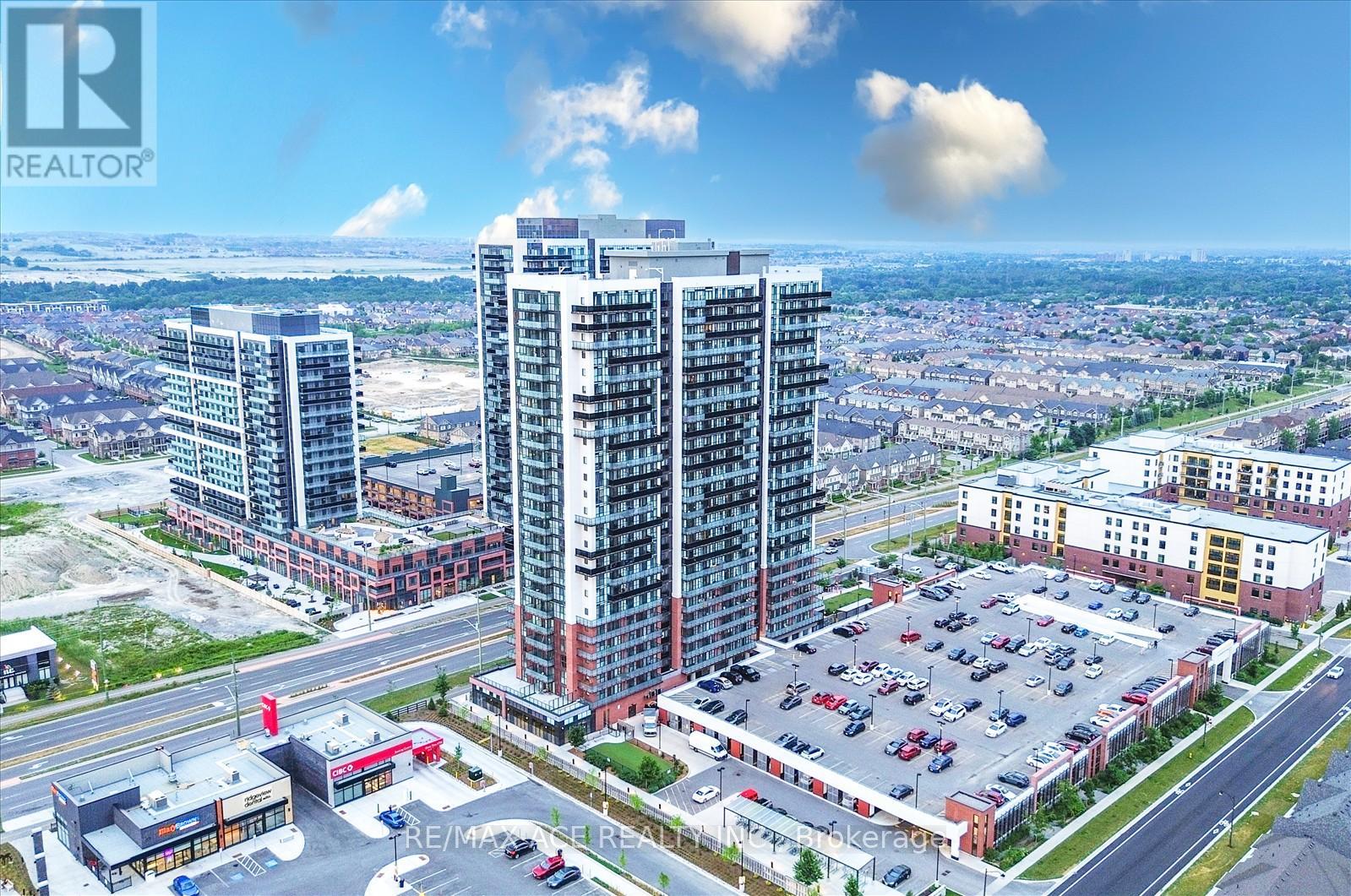 914 - 2550 SIMCOE STREET N Property Photo 1