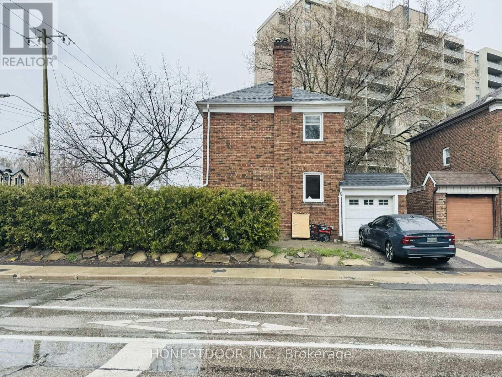 1173 Broadview Avenue Property Photo 2
