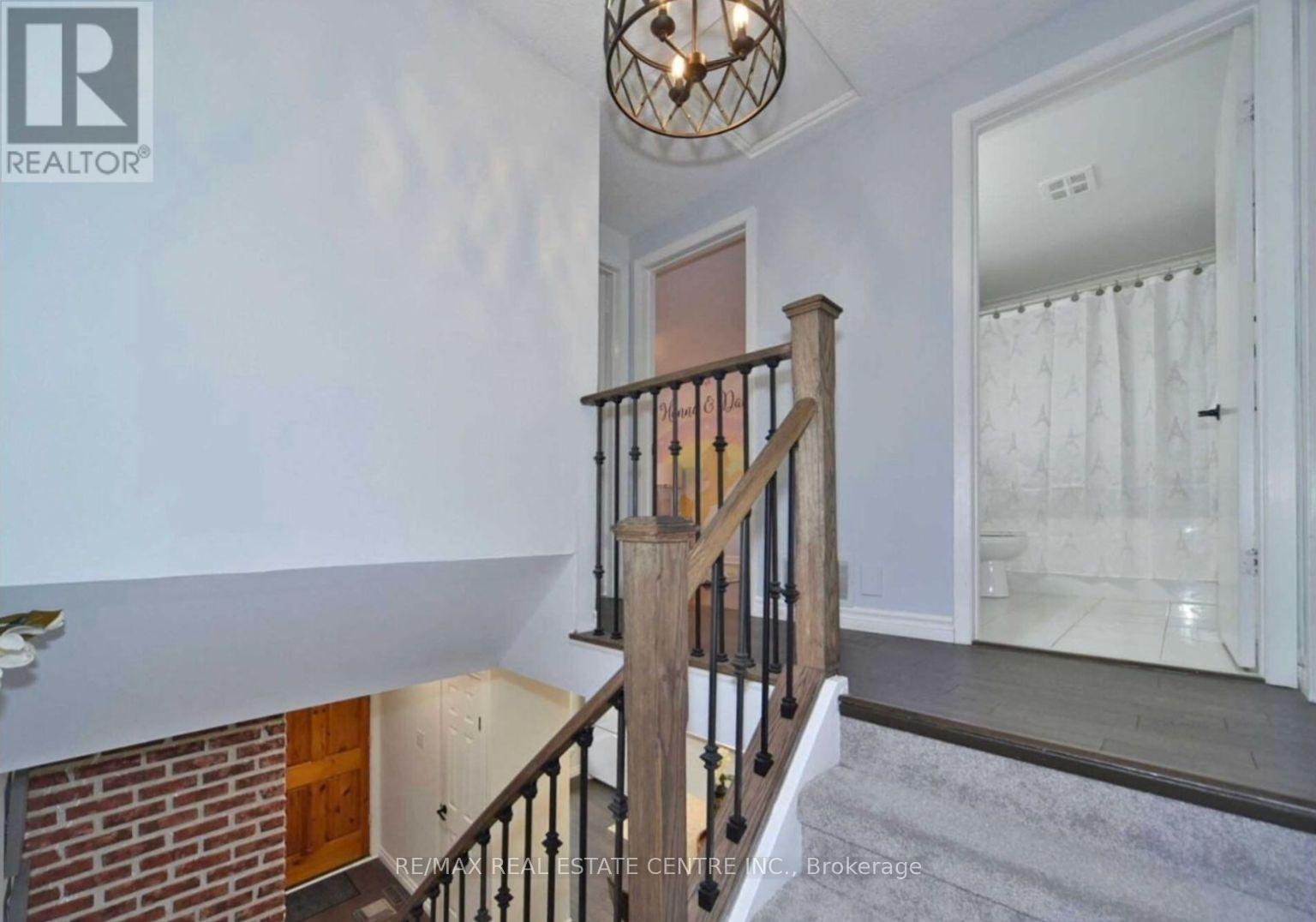 25 Ivanic Court Property Photo 17