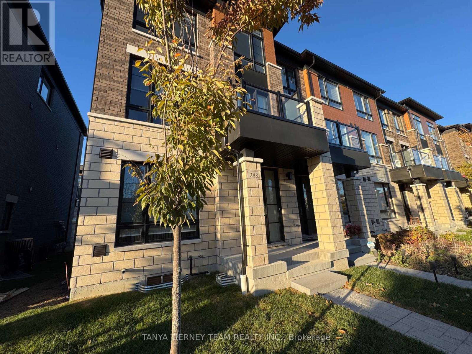 288 Carnwith Drive Property Photo 1