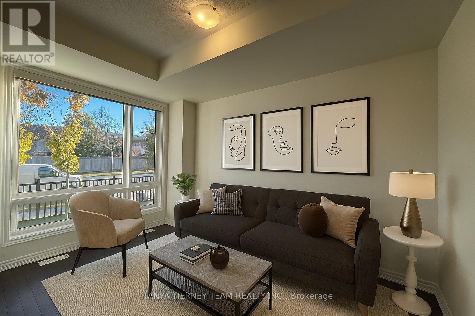 288 Carnwith Drive Property Photo 4