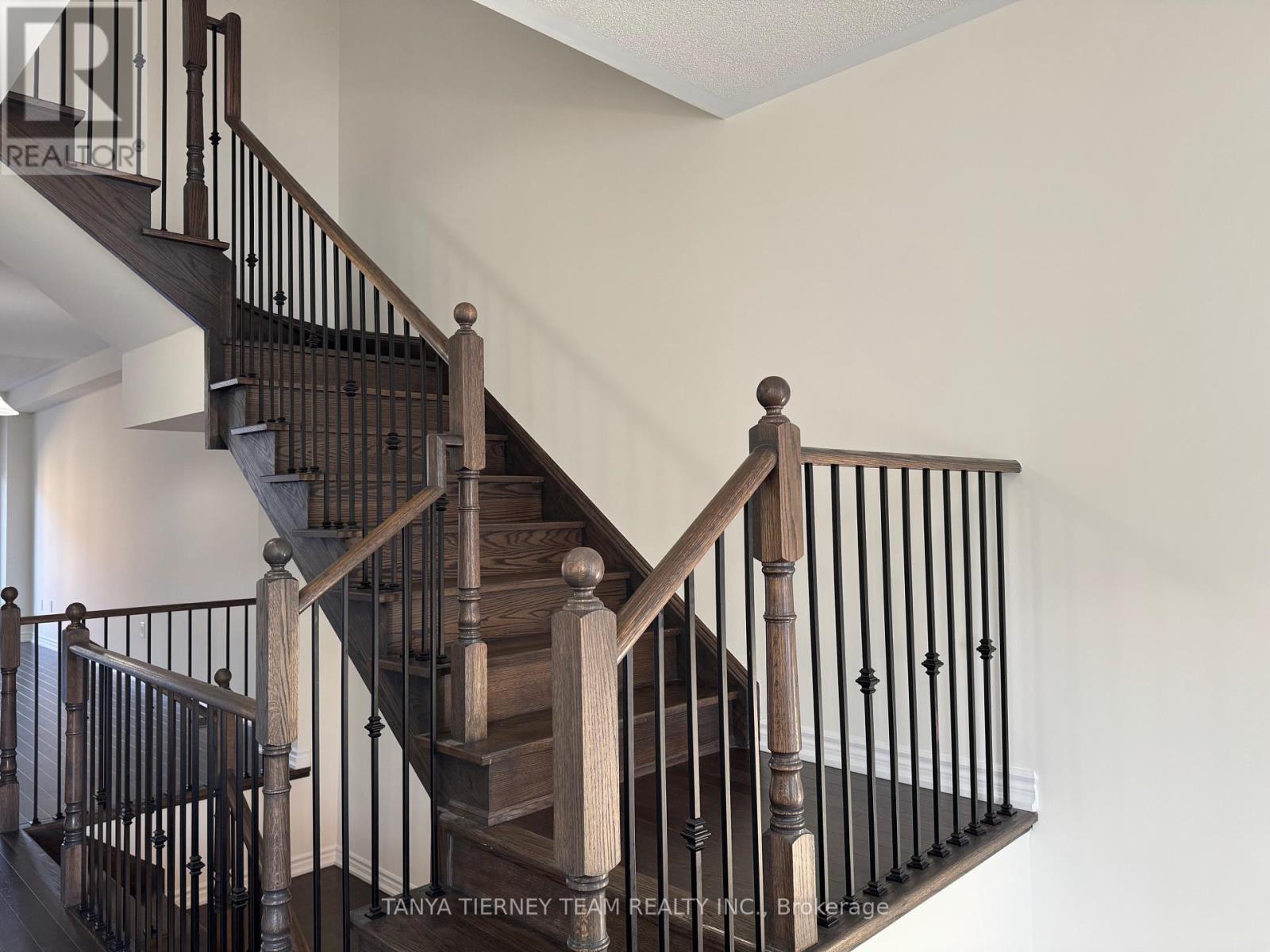 288 Carnwith Drive Property Photo 11