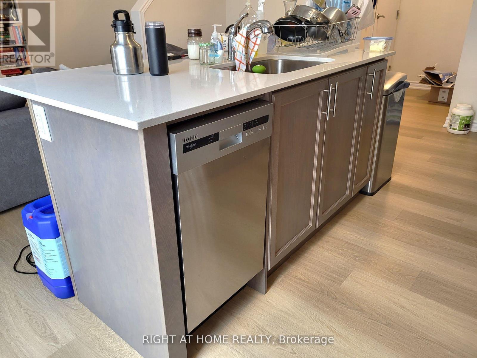 490 Beresford Path #7 Property Photo 6