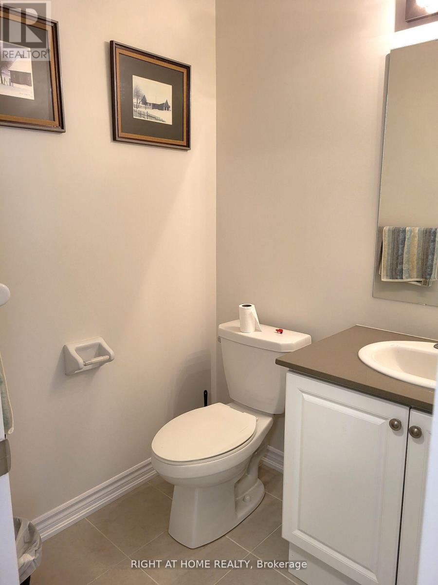 490 Beresford Path #7 Property Photo 10