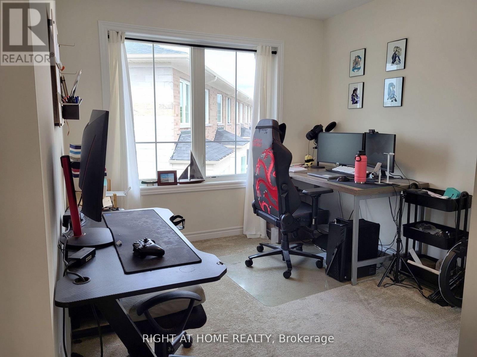 490 Beresford Path #7 Property Photo 11