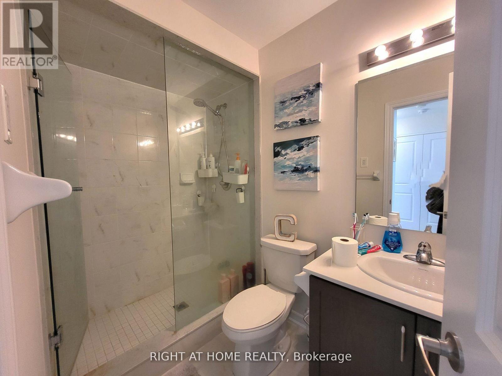 490 Beresford Path #7 Property Photo 12