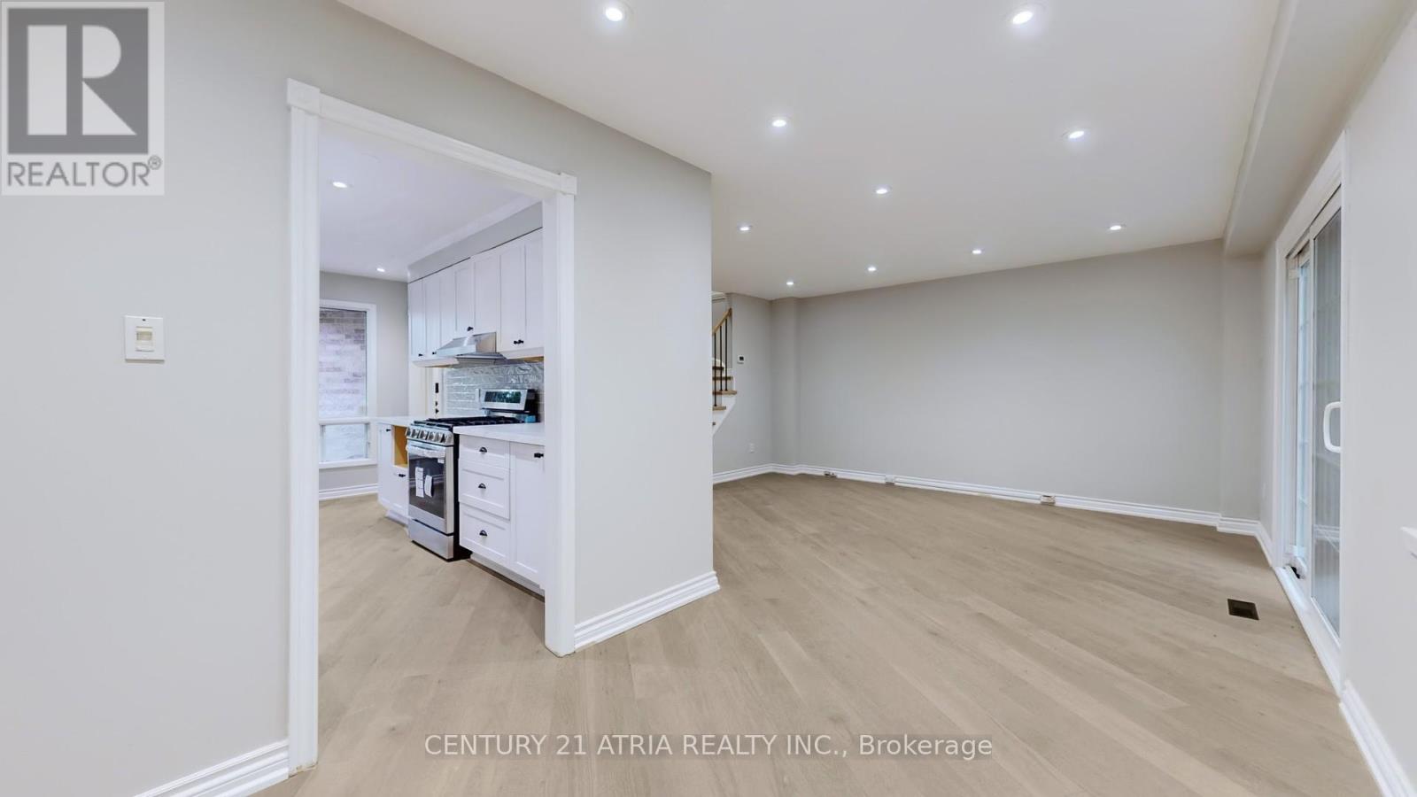 1671 Portland Court Property Photo 9