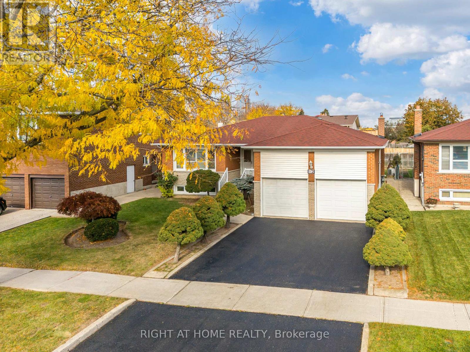 12 Scarden Avenue Property Photo 2