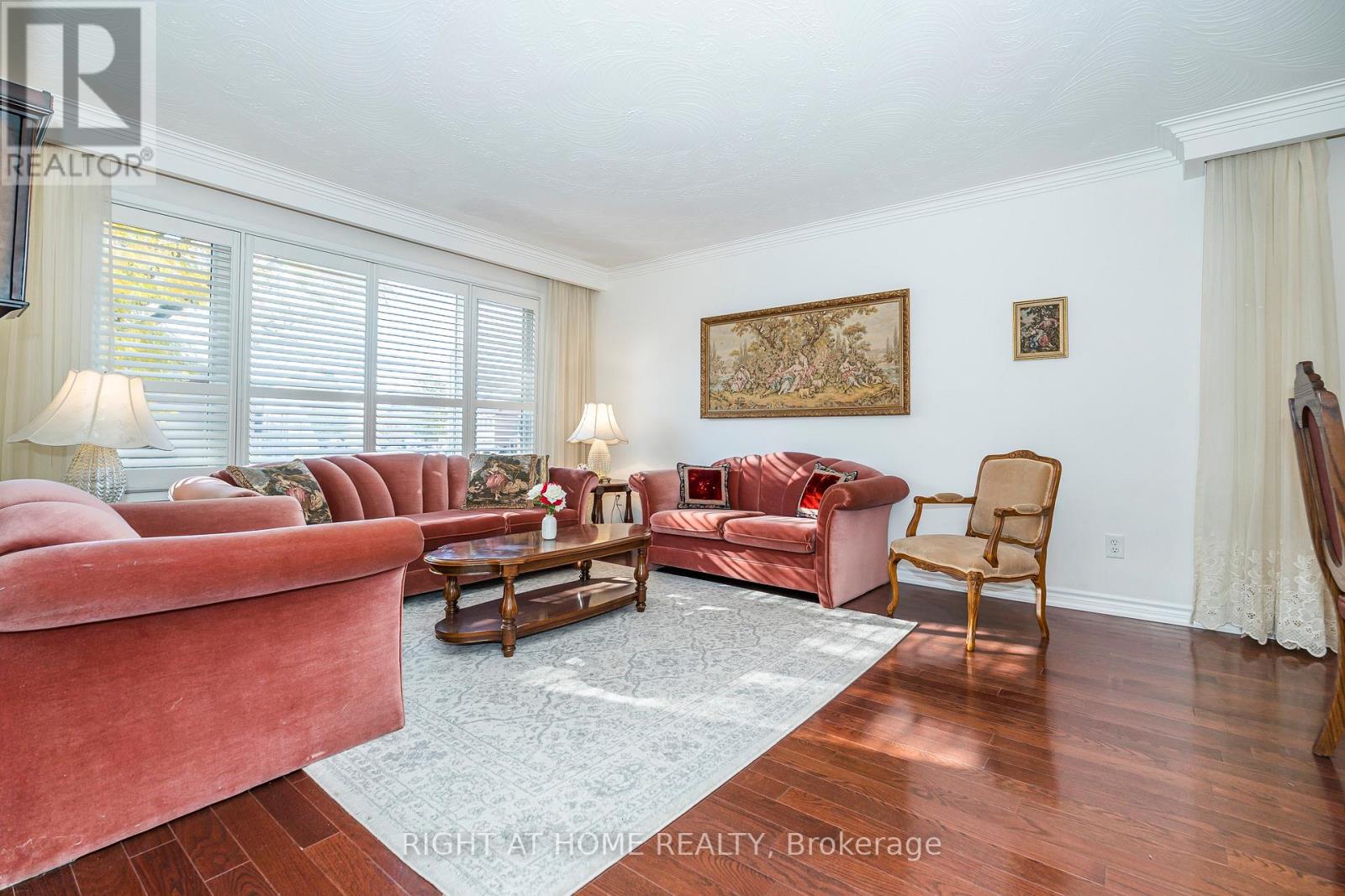 12 Scarden Avenue Property Photo 7