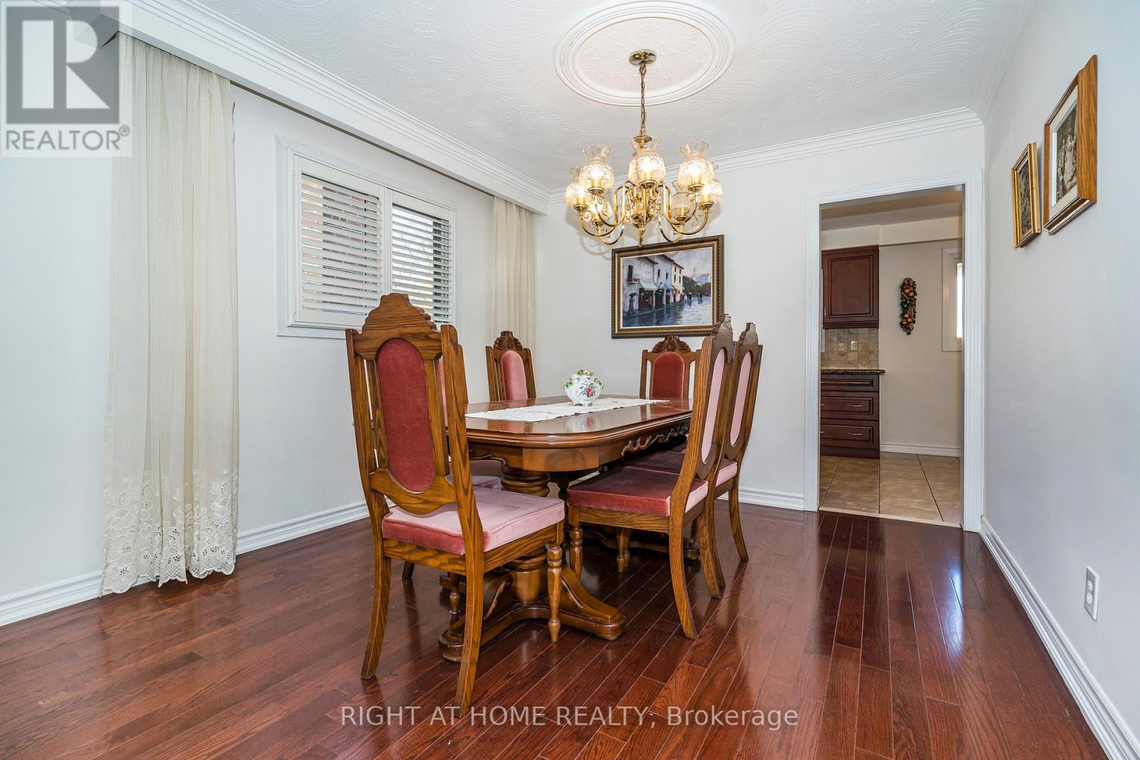 12 Scarden Avenue Property Photo 10