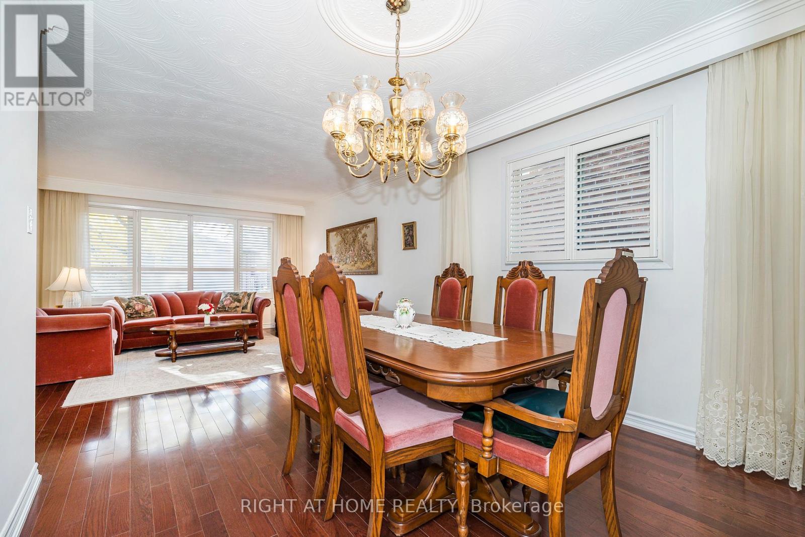 12 Scarden Avenue Property Photo 11