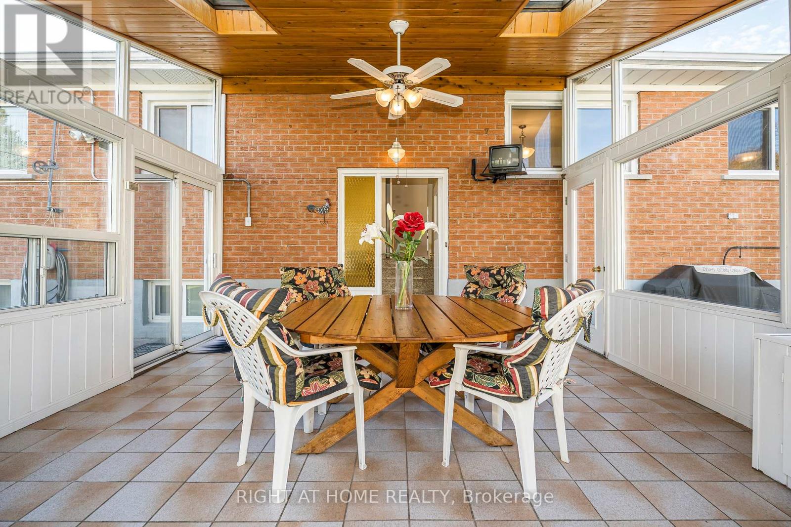 12 Scarden Avenue Property Photo 25