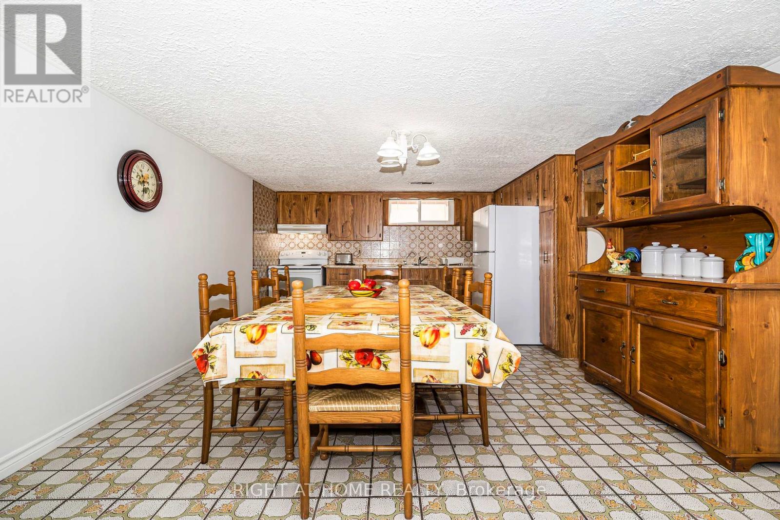 12 Scarden Avenue Property Photo 29