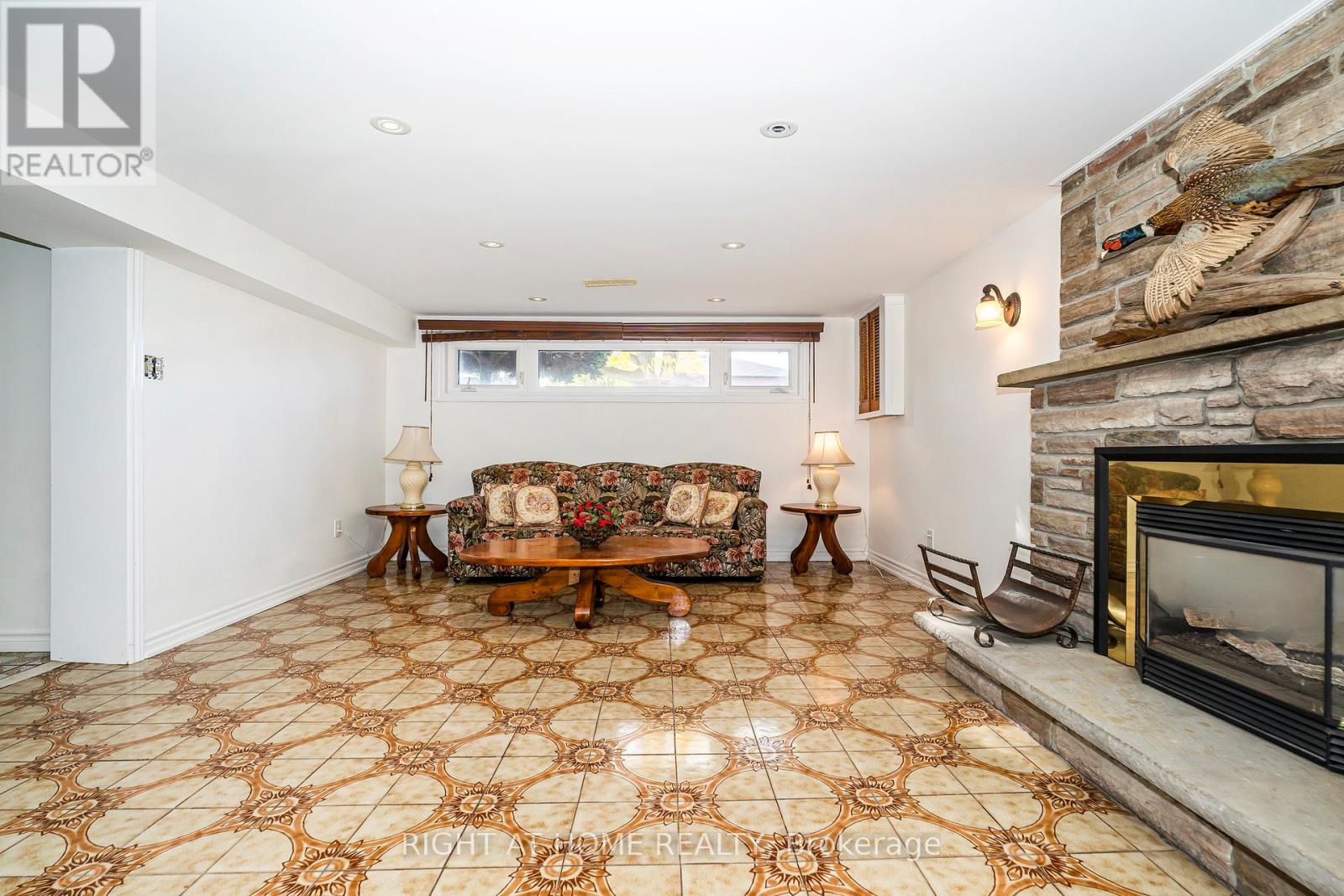 12 Scarden Avenue Property Photo 32