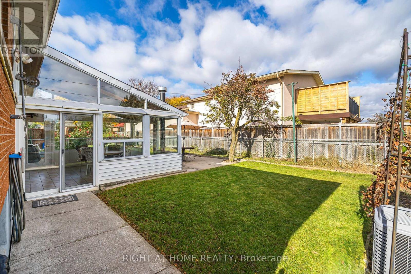 12 Scarden Avenue Property Photo 35