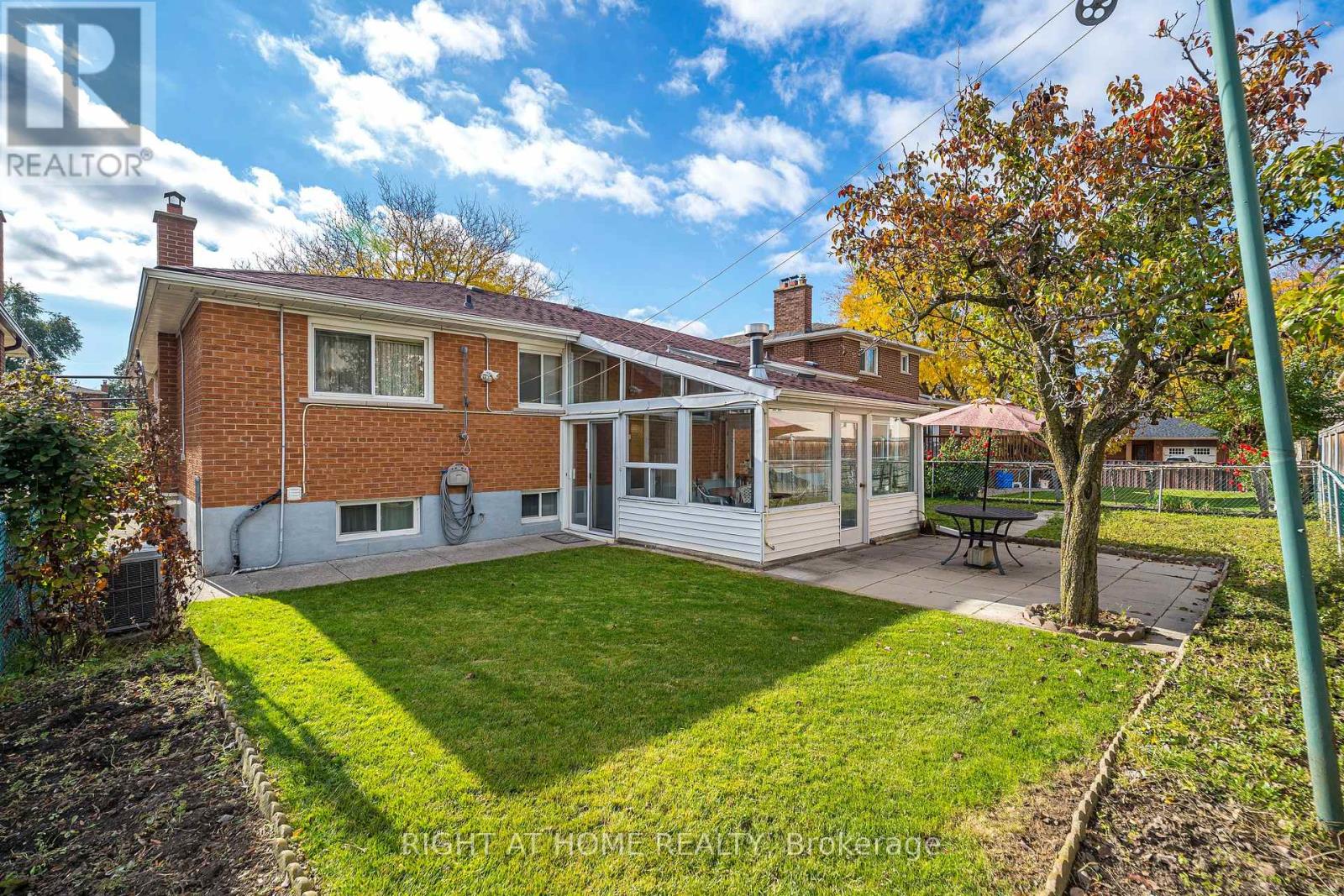 12 Scarden Avenue Property Photo 36