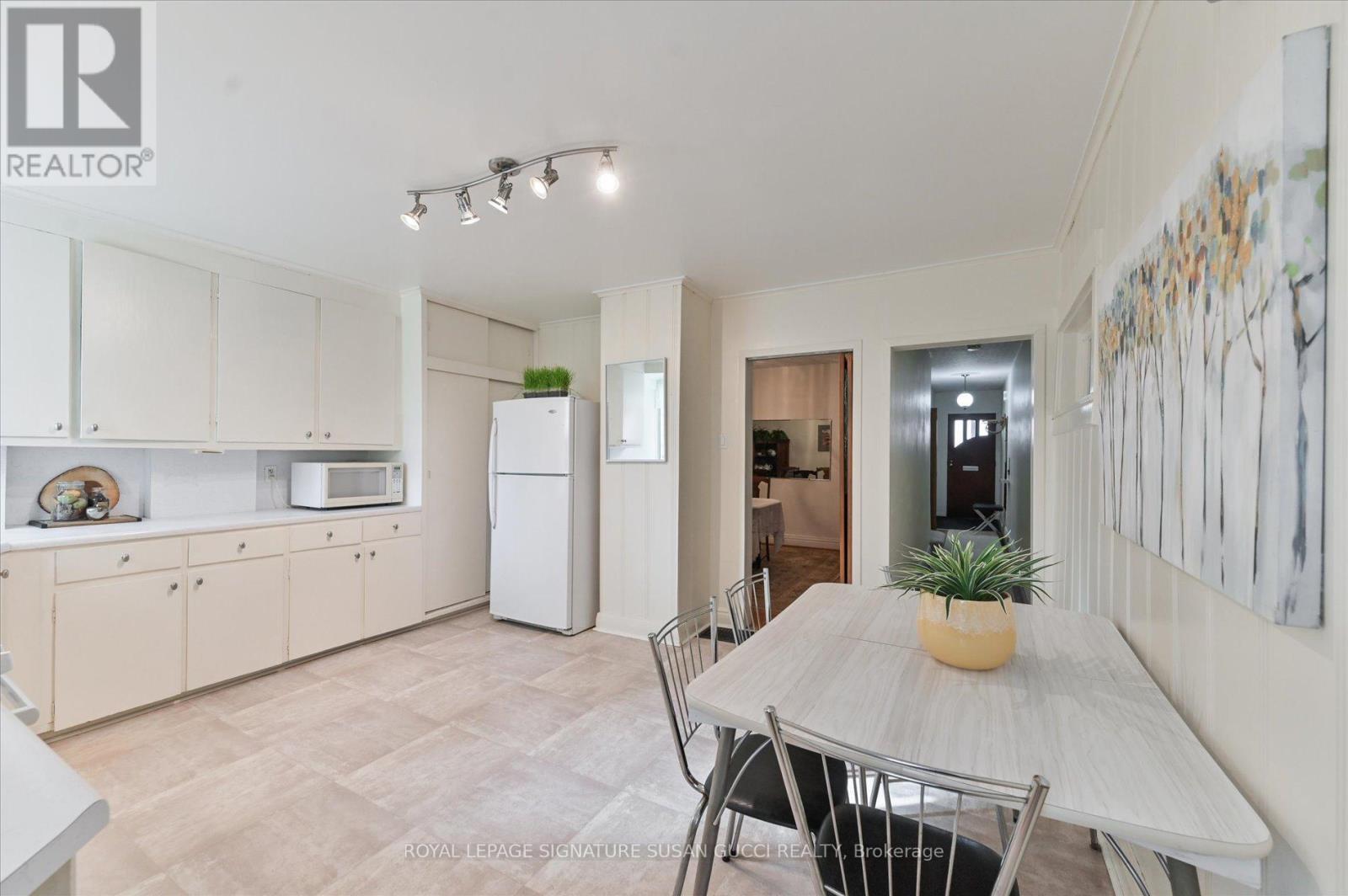 313 Gowan Avenue Property Photo 7